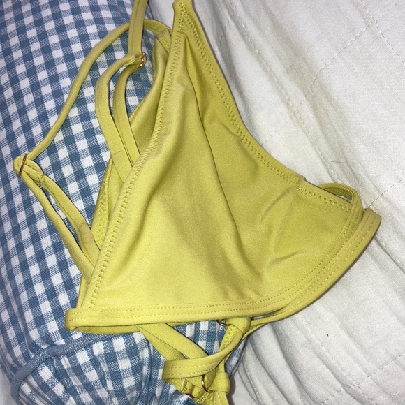 LaHana xl piper triangle bikini top in pine lime never worn adjustable - Picture 11 of 12